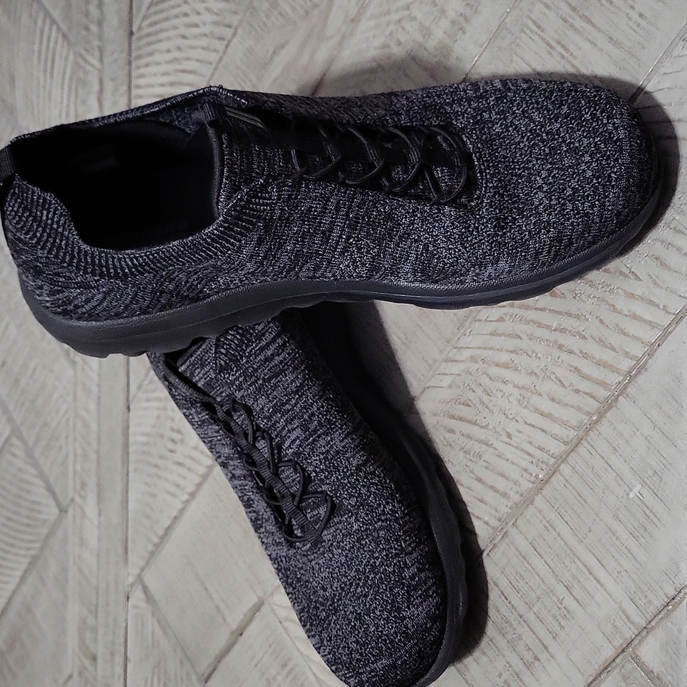 Skechers Empire Memory Foam Black/Gray Shoes Slip On Women's 9.5M